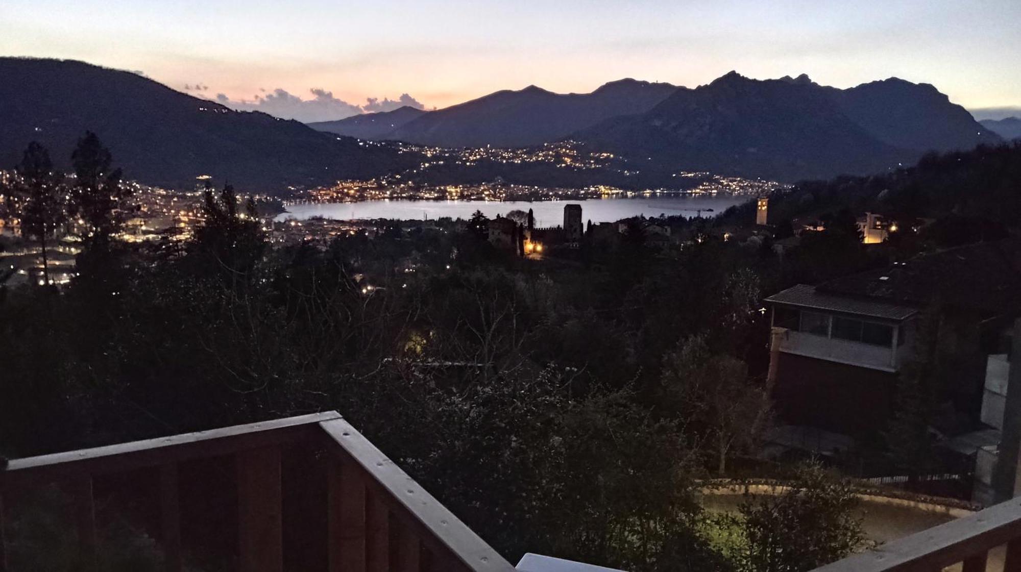 La Dimora Dei Due Laghi Bed & Breakfast Calolziocorte Bagian luar foto